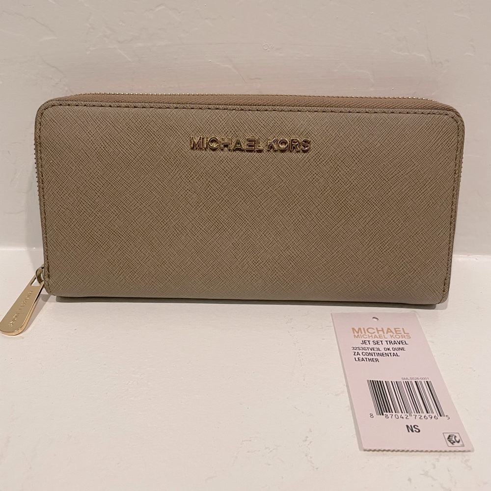 MK Large Continental Dk Dune Wallet